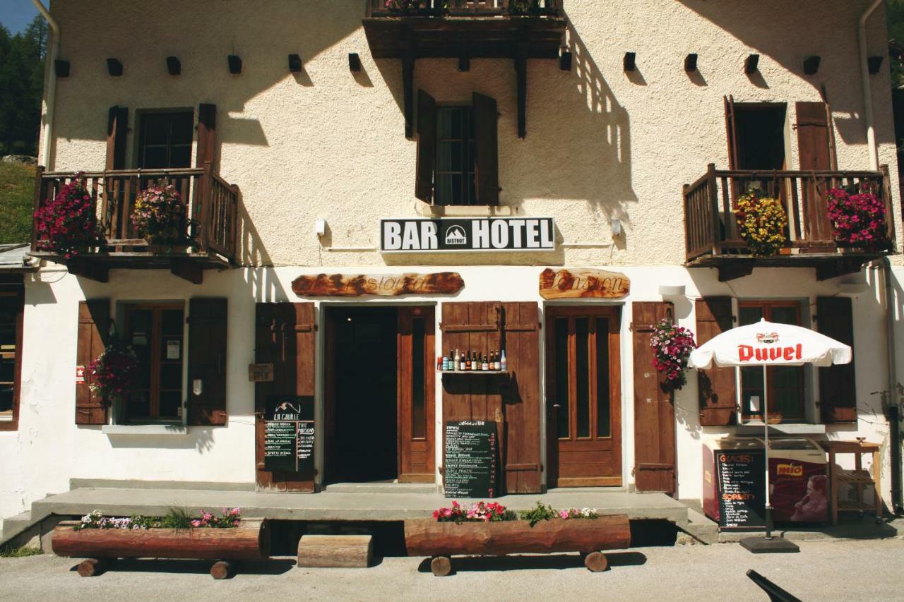 Du Lac Bleu Hotel